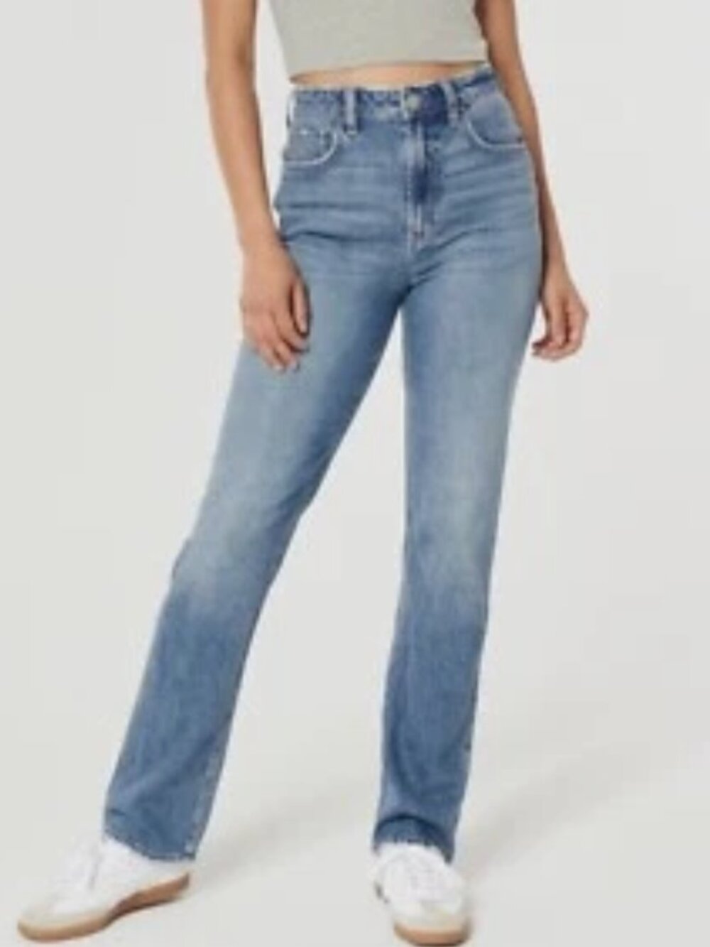 Hollister Ultra High-Rise 90s Straight Jeans